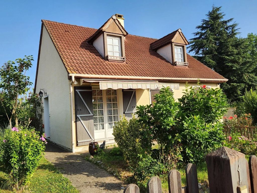 Achat maison à vendre 3 chambres 100 m² - Nogent-le-Roi