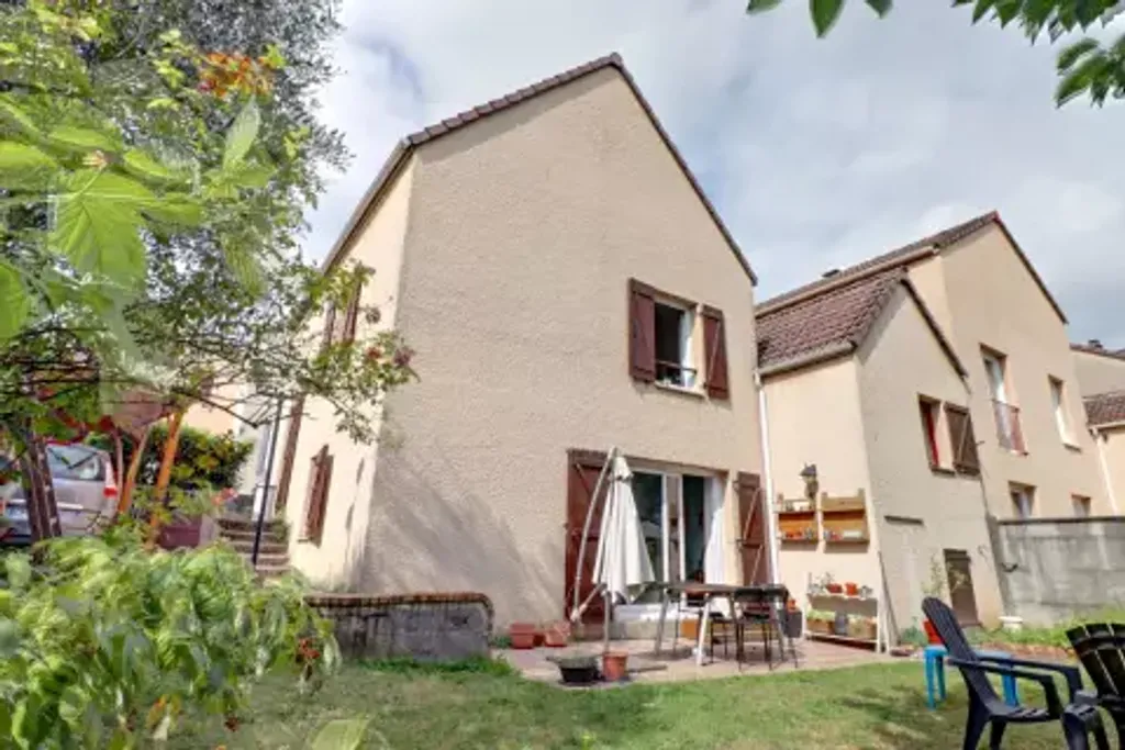 Achat maison à vendre 4 chambres 103 m² - Jouy-le-Moutier