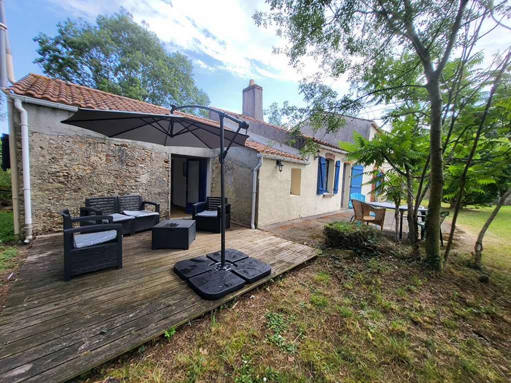 Achat maison à vendre 3 chambres 123 m² - Saint-Christophe-du-Ligneron