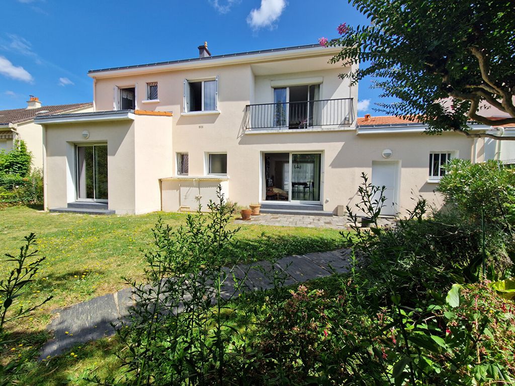 Achat maison à vendre 3 chambres 167 m² - Saint-Sébastien-sur-Loire