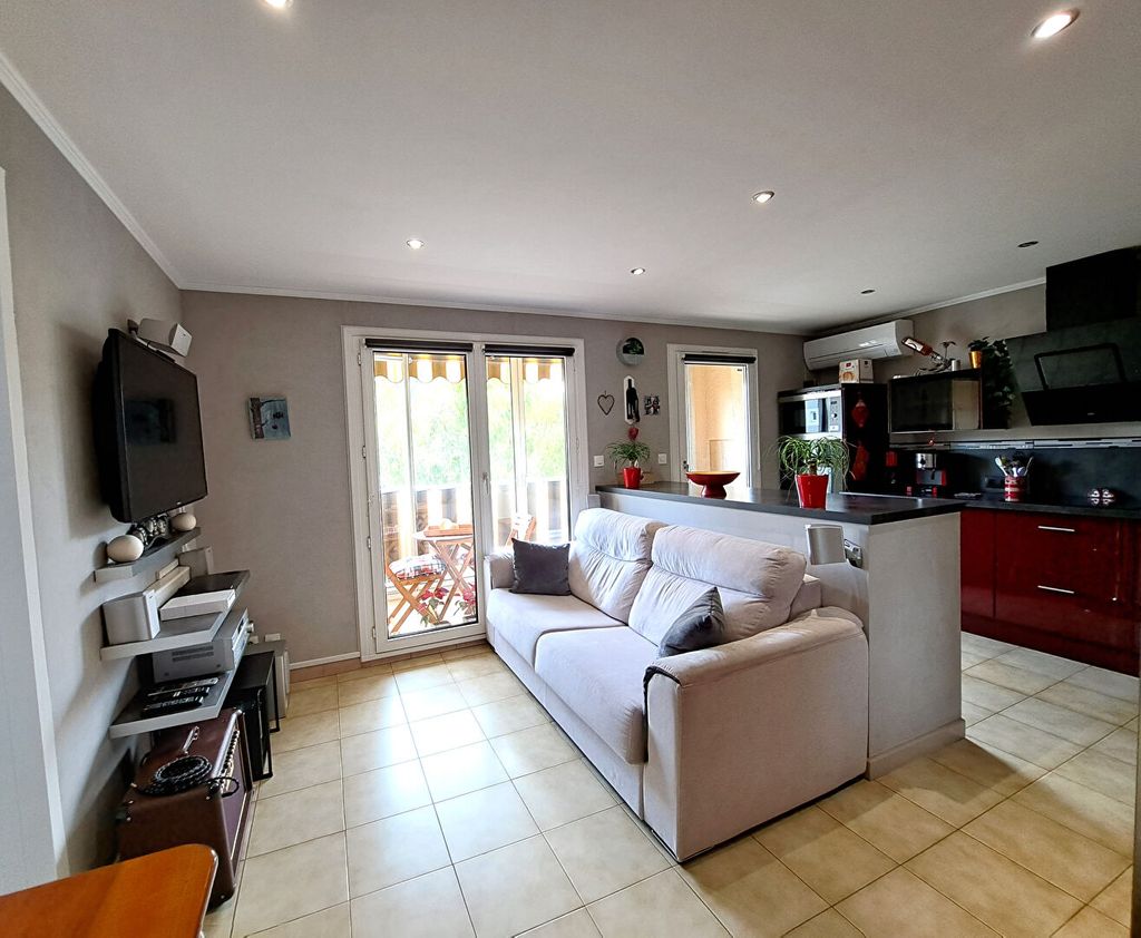 Achat appartement à vendre 3 pièces 63 m² - Cagnes-sur-Mer