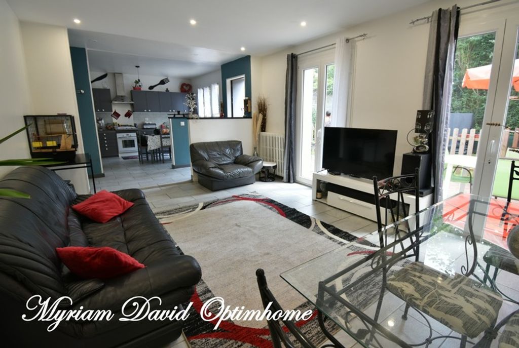 Achat maison à vendre 4 chambres 133 m² - Rostrenen