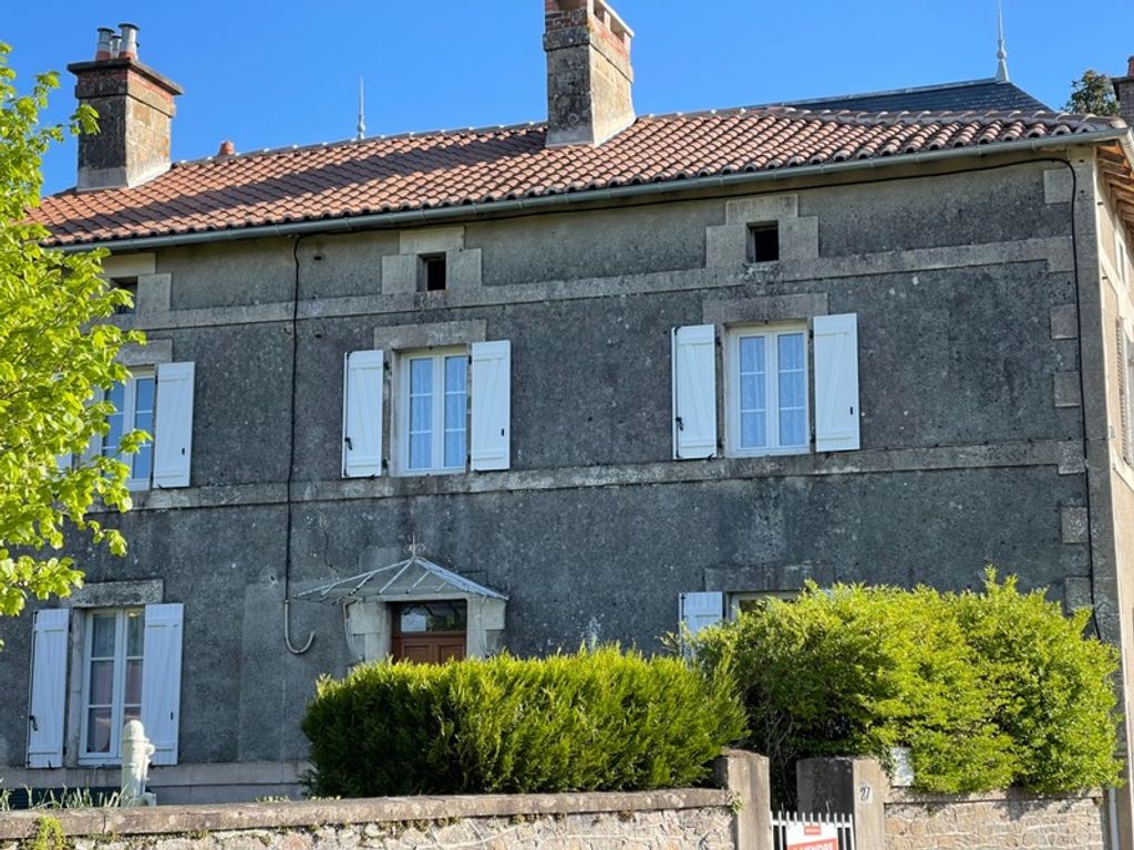 Achat maison à vendre 5 chambres 200 m² - Châteauponsac