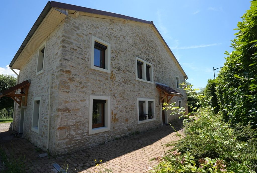 Achat maison à vendre 4 chambres 175 m² - Izernore