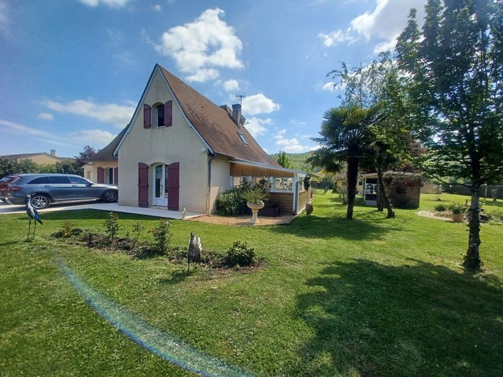 Achat maison à vendre 4 chambres 206 m² - Montignac