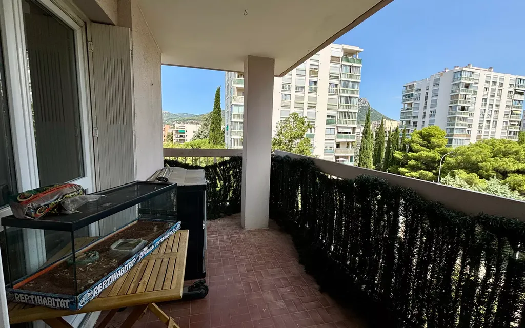 Achat appartement à vendre 4 pièces 80 m² - La Valette-du-Var