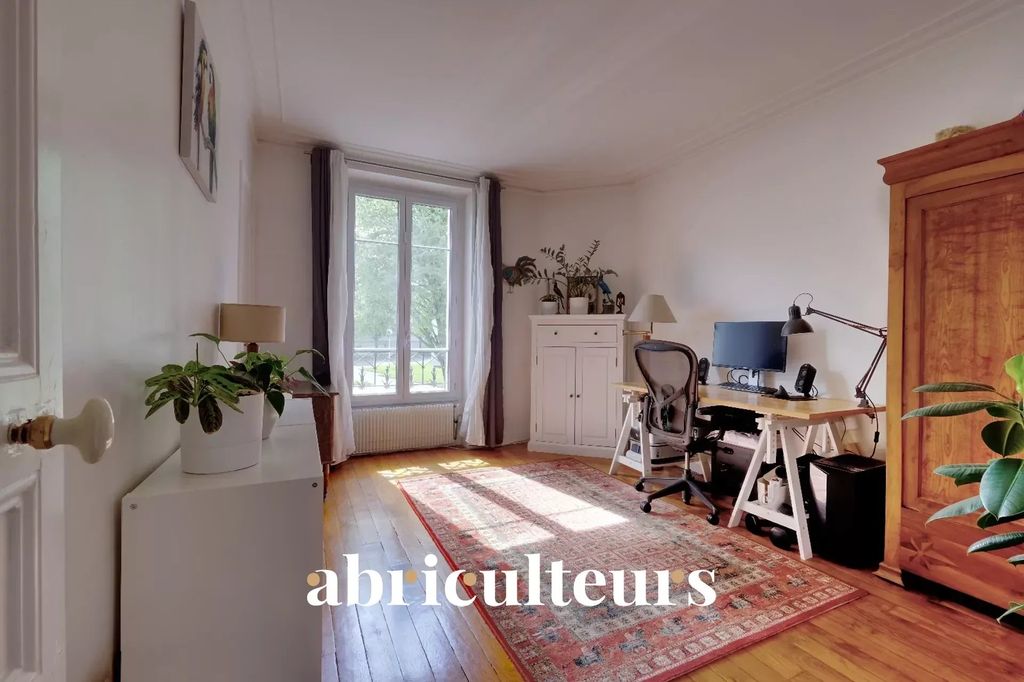 Achat appartement 3 pièce(s) Courbevoie