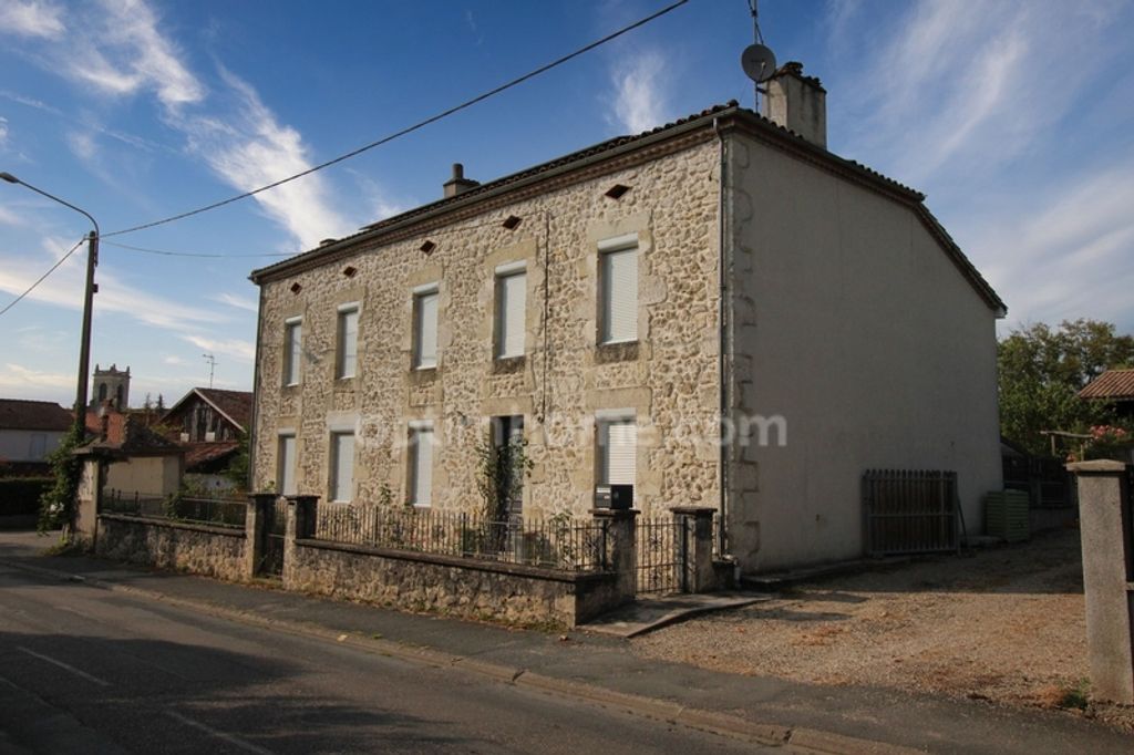 Achat maison à vendre 5 chambres 240 m² - Casteljaloux