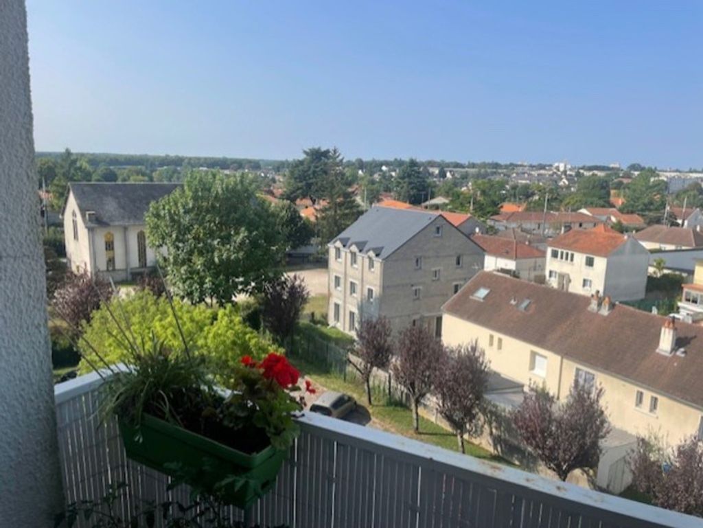 Achat appartement à vendre 4 pièces 89 m² - Saint-Jean-de-la-Ruelle