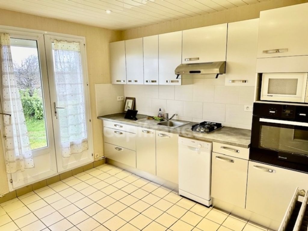 Achat maison à vendre 2 chambres 70 m² - Huelgoat