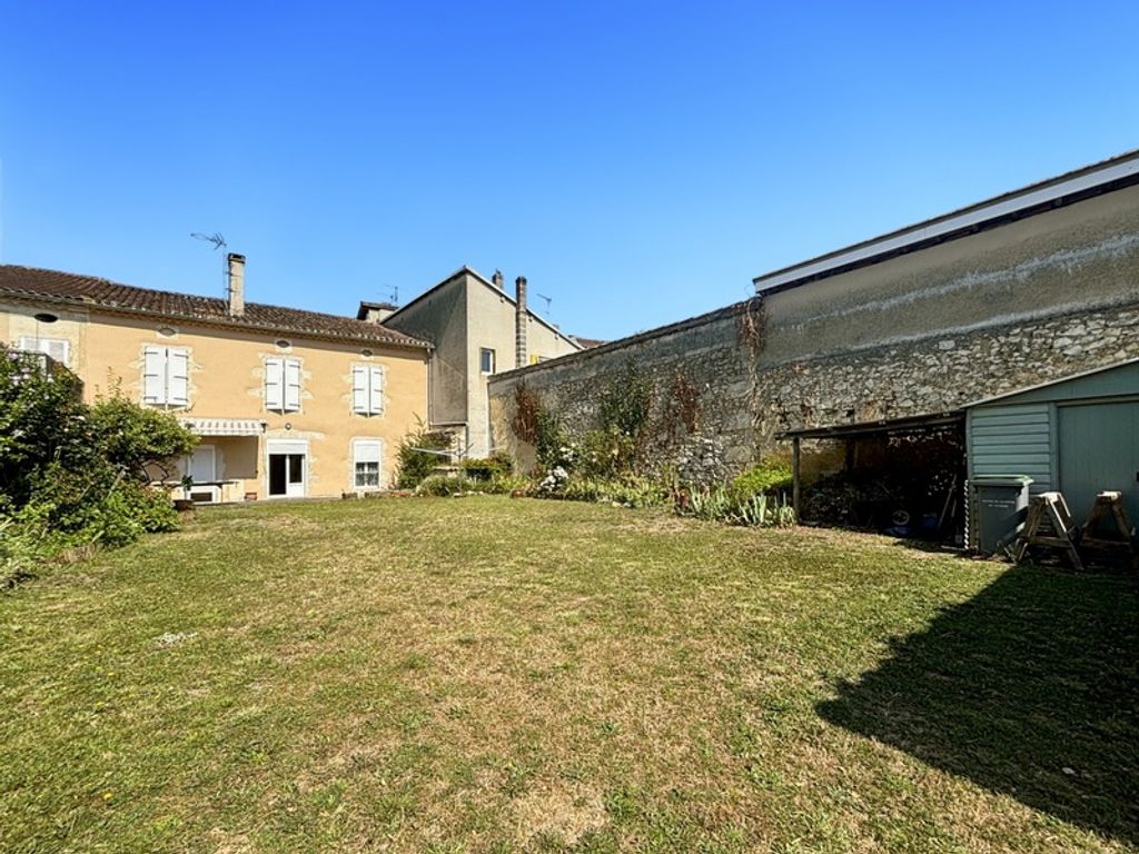 Achat maison à vendre 4 chambres 237 m² - Gondrin