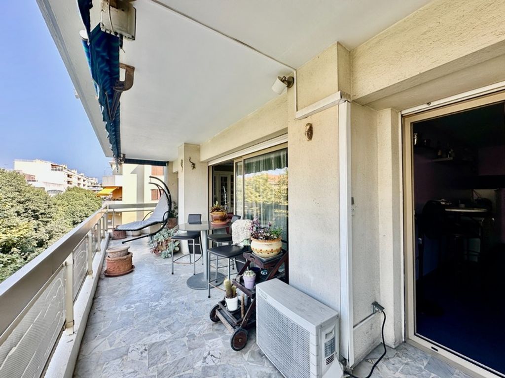 Achat appartement 3 pièce(s) Antibes