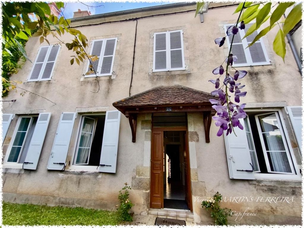 Achat maison à vendre 3 chambres 145 m² - Châteaumeillant