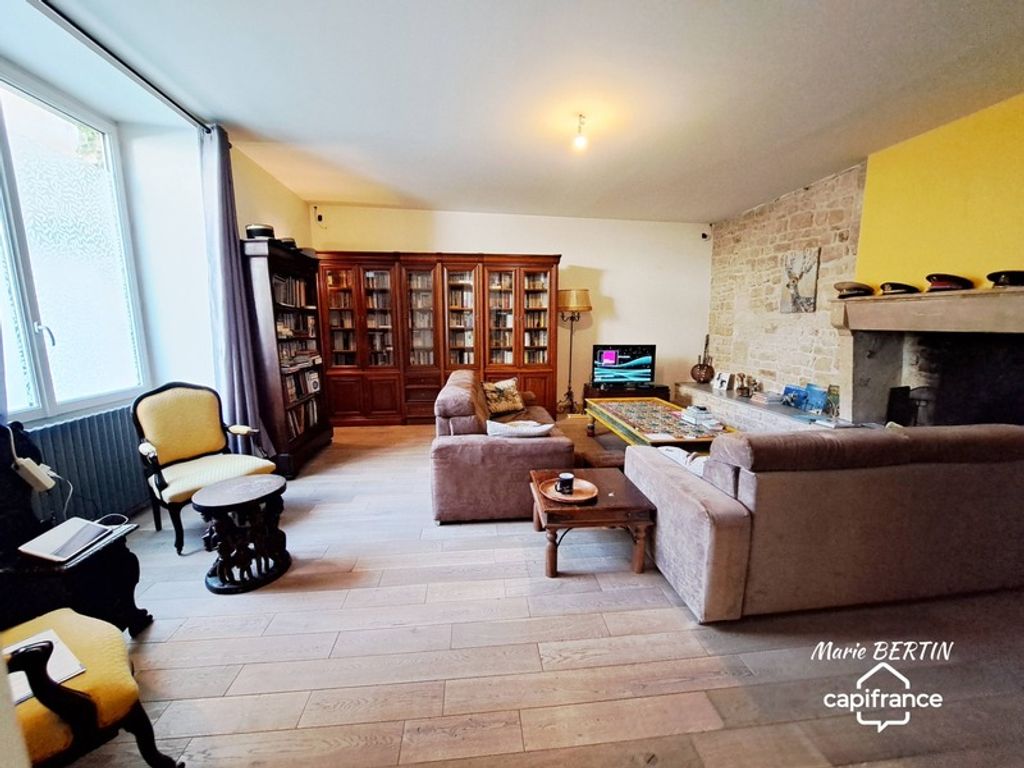 Achat maison à vendre 5 chambres 241 m² - Melle