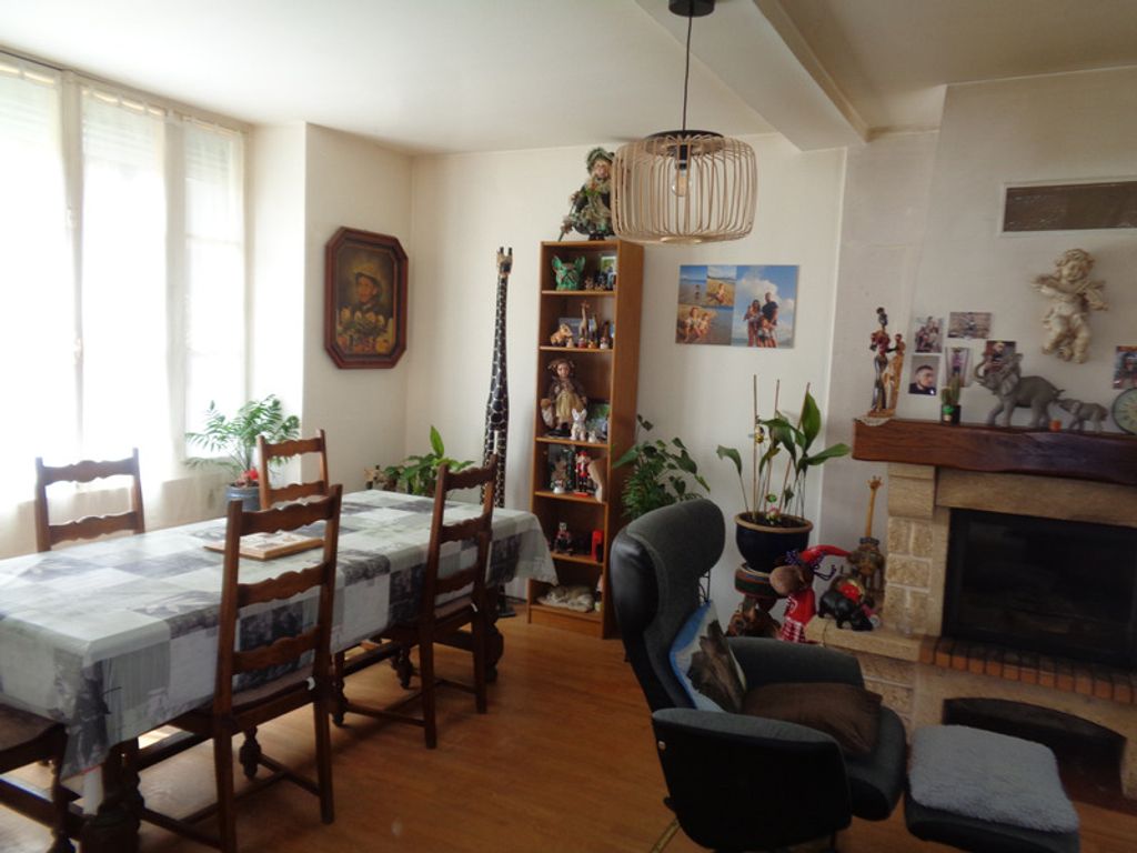 Achat maison à vendre 3 chambres 95 m² - Bléneau