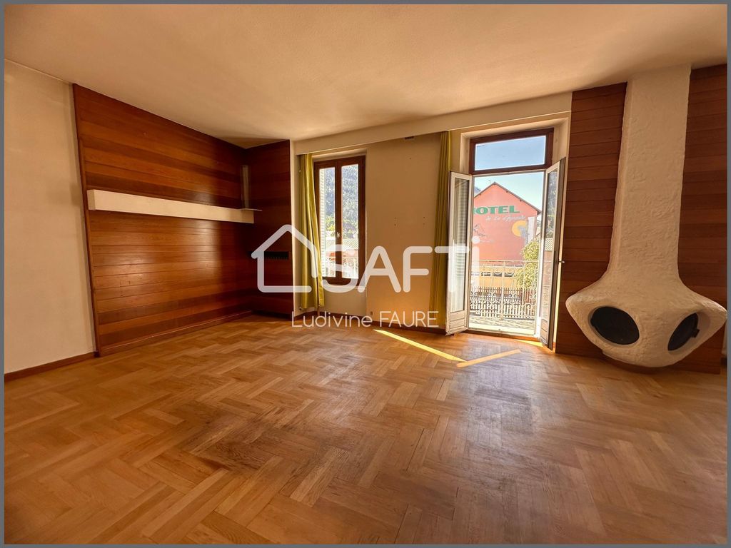 Achat appartement à vendre 4 pièces 82 m² - L'Argentière-la-Bessée