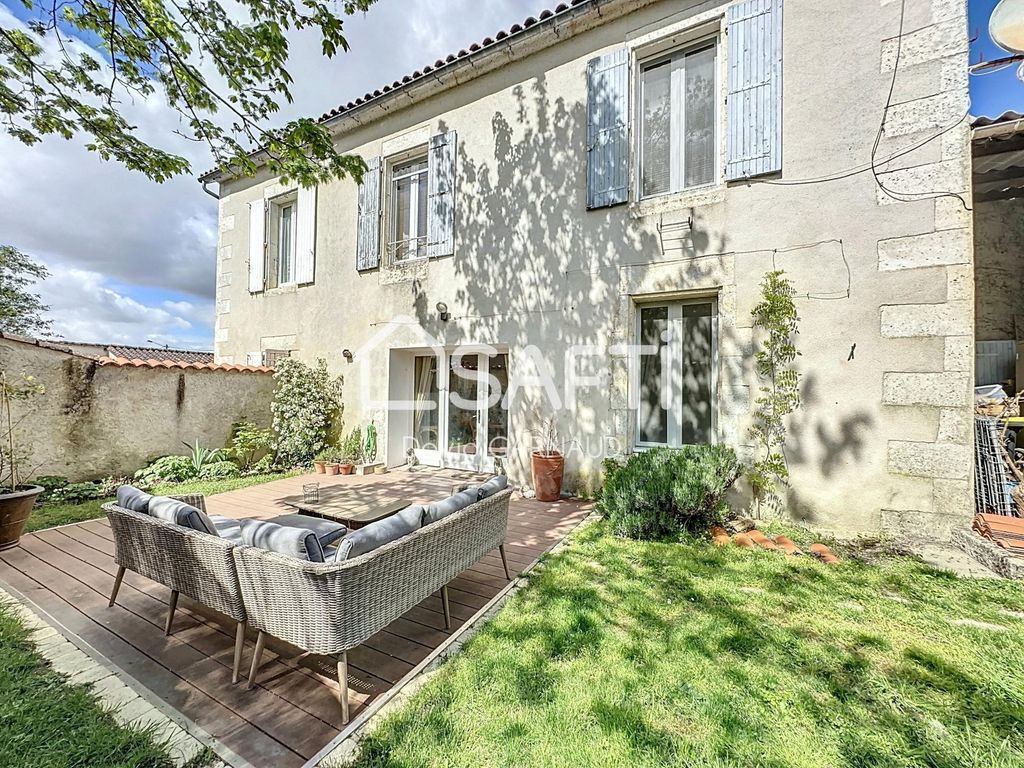 Achat maison à vendre 5 chambres 175 m² - Angoulême