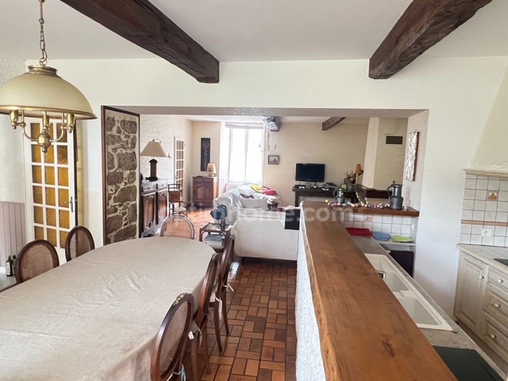 Achat maison à vendre 4 chambres 166 m² - Mortagne-sur-Sèvre