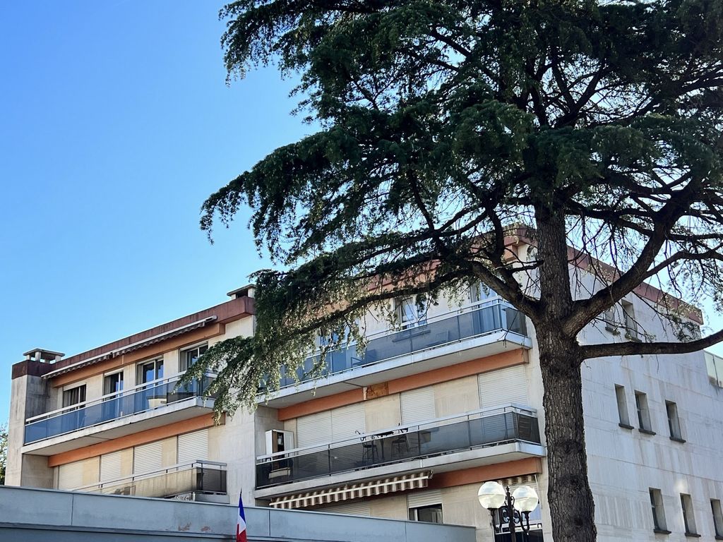 Achat appartement à vendre 2 pièces 57 m² - Enghien-les-Bains