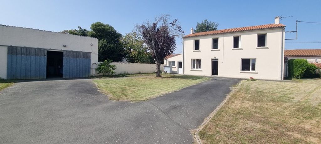 Achat maison à vendre 3 chambres 110 m² - Le Thou