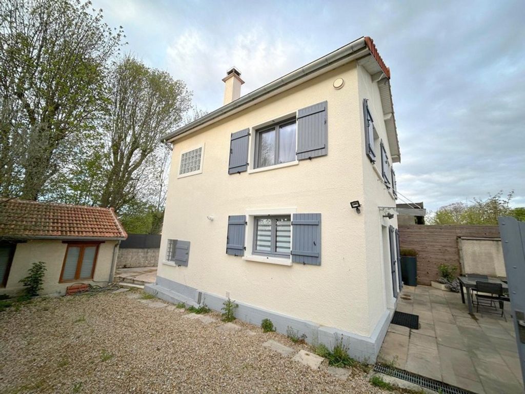 Achat maison à vendre 2 chambres 90 m² - Coupvray