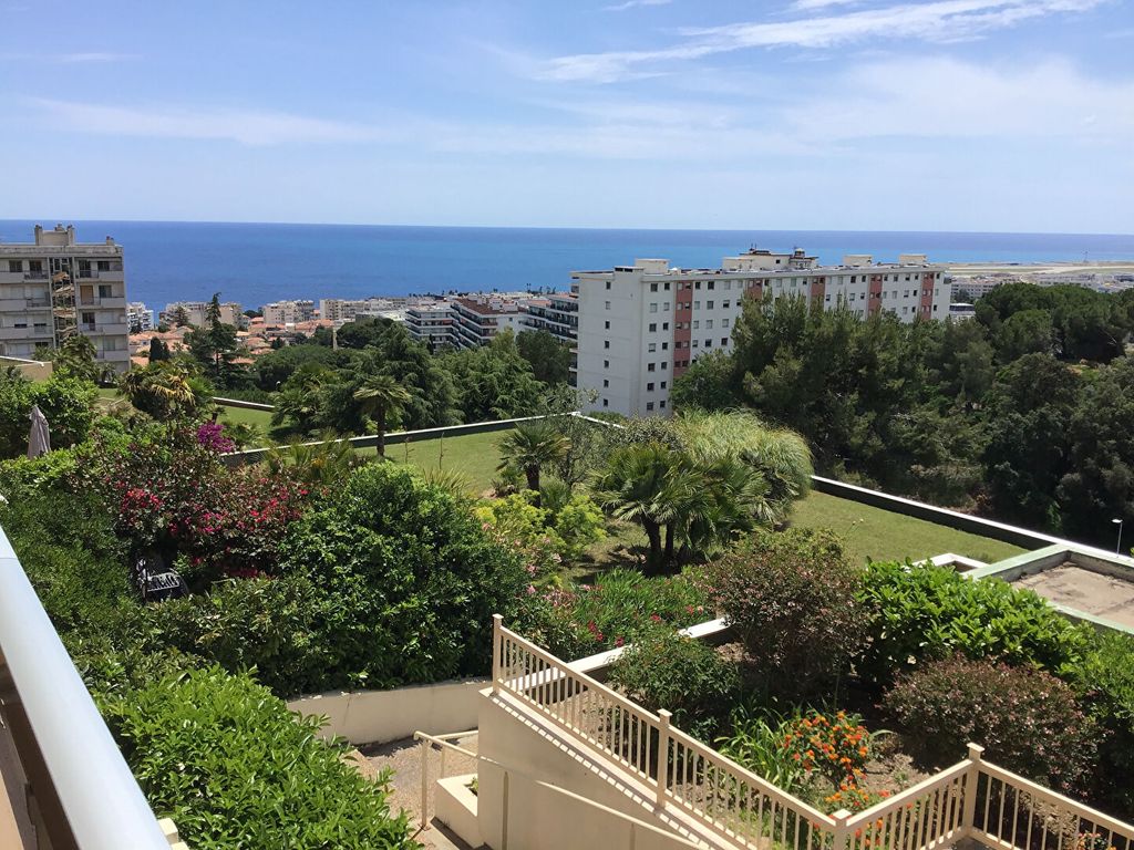 Achat appartement à vendre 2 pièces 58 m² - Nice