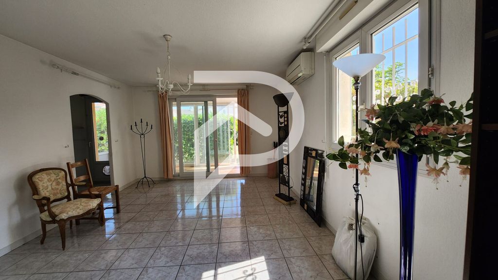 Achat appartement à vendre 4 pièces 76 m² - Fréjus