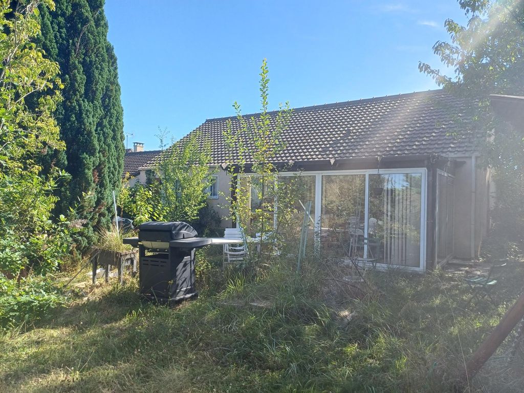 Achat maison à vendre 3 chambres 84 m² - Saint-Arnoult-en-Yvelines