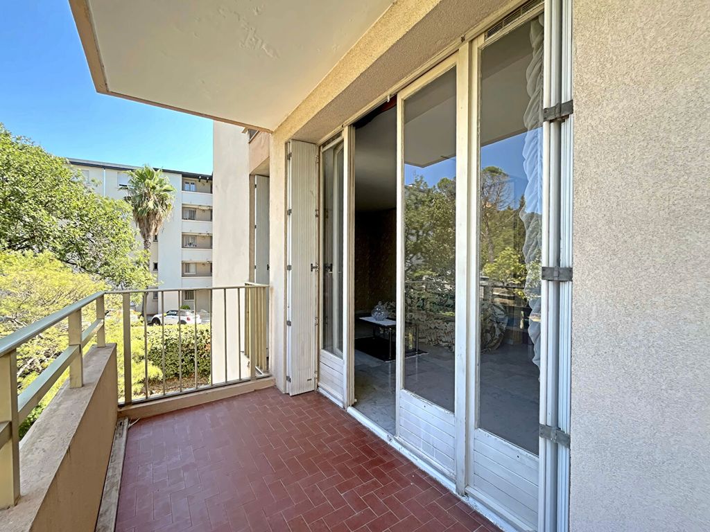 Achat appartement à vendre 2 pièces 63 m² - Saint-Raphaël