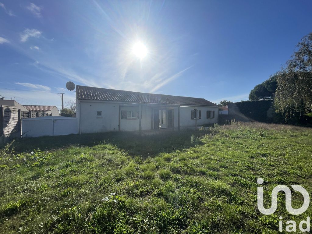 Achat maison à vendre 3 chambres 96 m² - Olonne-sur-Mer