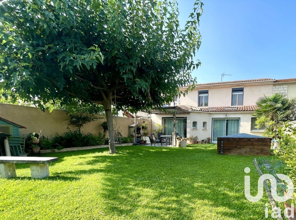 Achat maison à vendre 3 chambres 145 m² - Avignon