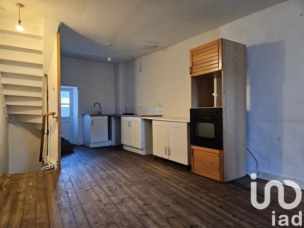 Achat maison à vendre 3 chambres 78 m² - Ruffec