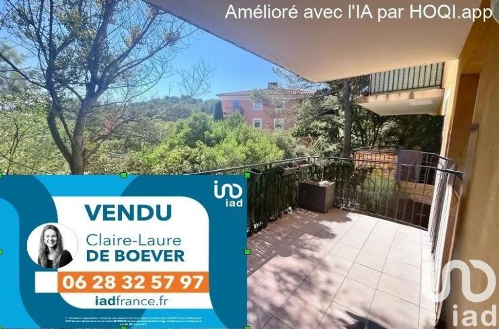 Achat appartement à vendre 2 pièces 52 m² - La Roque-d'Anthéron