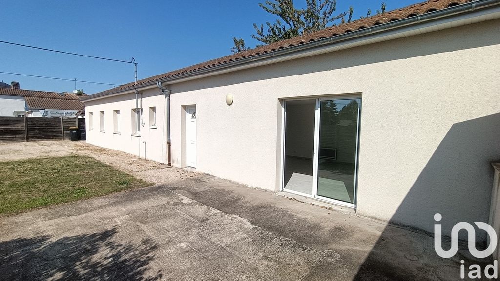 Achat maison à vendre 3 chambres 92 m² - Nueil-les-Aubiers