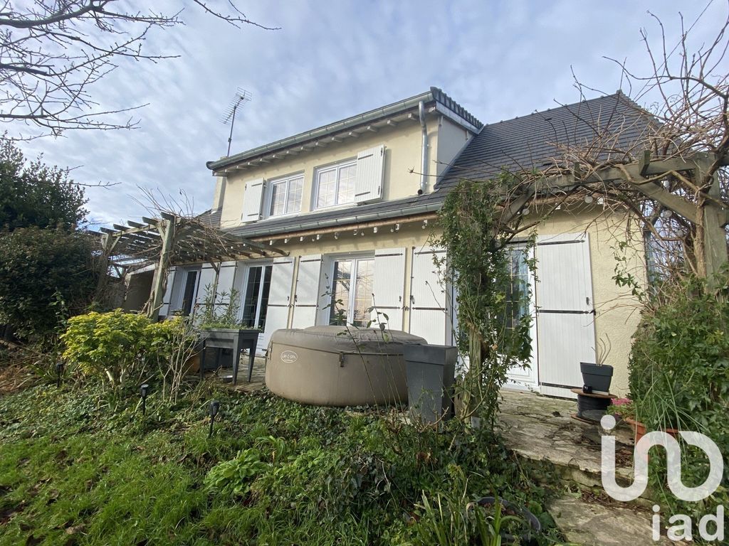 Achat maison à vendre 5 chambres 140 m² - Crégy-lès-Meaux