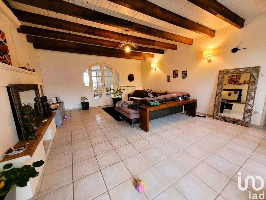 Achat maison 5 chambre(s) - Saint-Bonnet-sur-Gironde