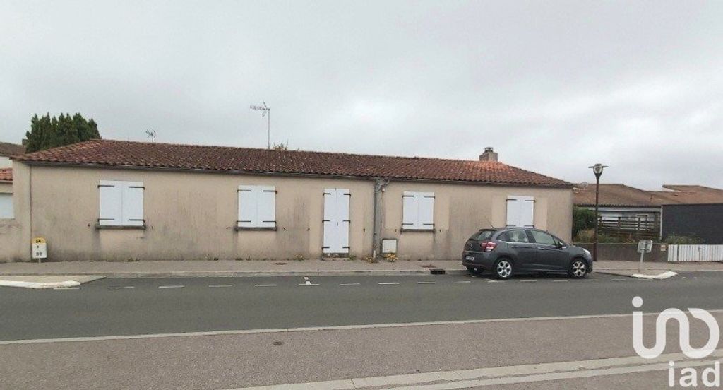 Achat maison à vendre 3 chambres 131 m² - Nieul-le-Dolent