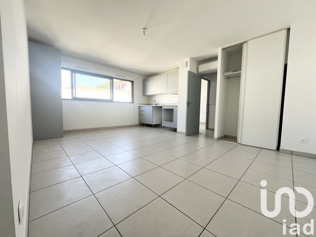 Achat appartement à vendre 2 pièces 45 m² - Salon-de-Provence