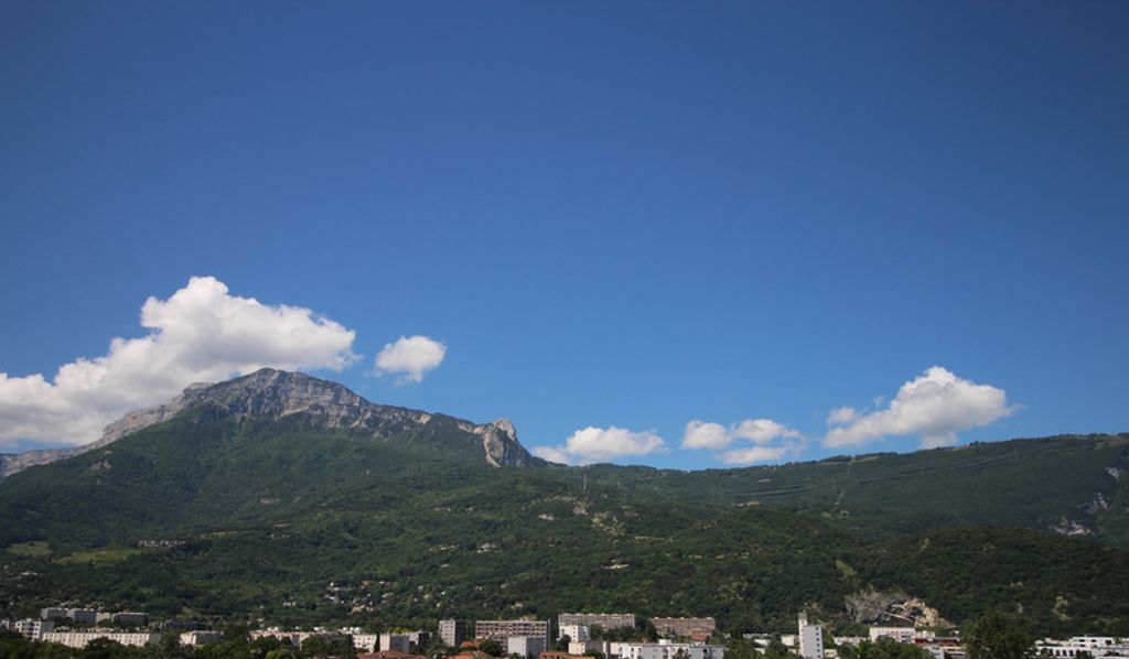 Achat appartement à vendre 2 pièces 43 m² - Grenoble