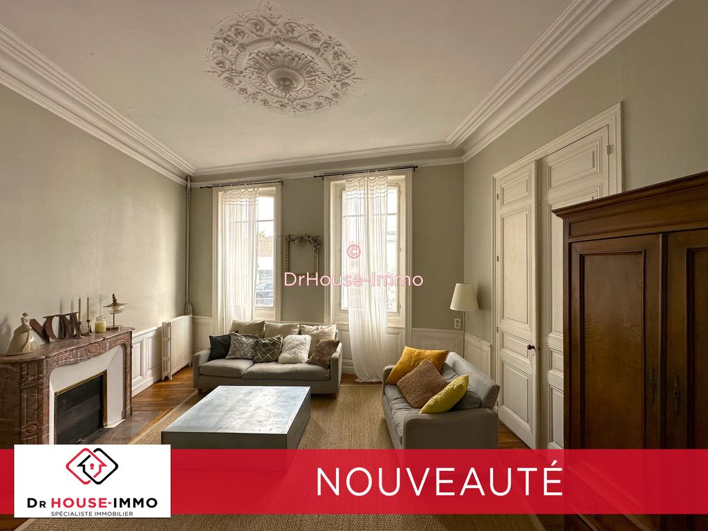 Achat maison à vendre 5 chambres 201 m² - Angoulême