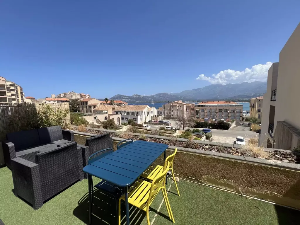 Achat appartement à vendre 2 pièces 53 m² - Calvi