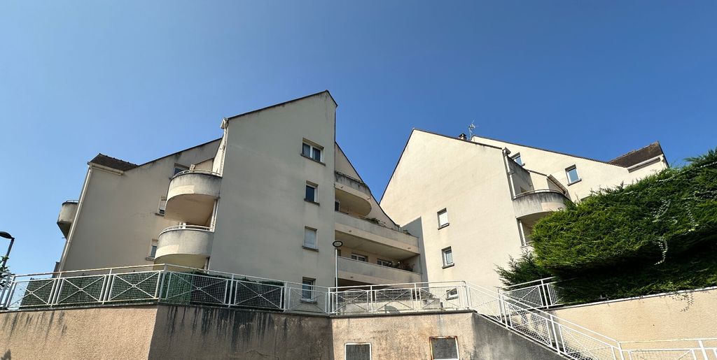 Achat appartement à vendre 2 pièces 38 m² - Saint-Fargeau-Ponthierry