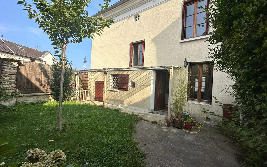 Achat maison à vendre 3 chambres 98 m² - Saâcy-sur-Marne