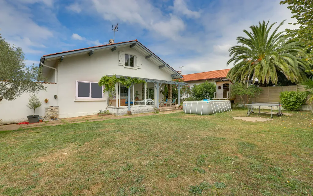 Achat maison à vendre 4 chambres 200 m² - Anglet