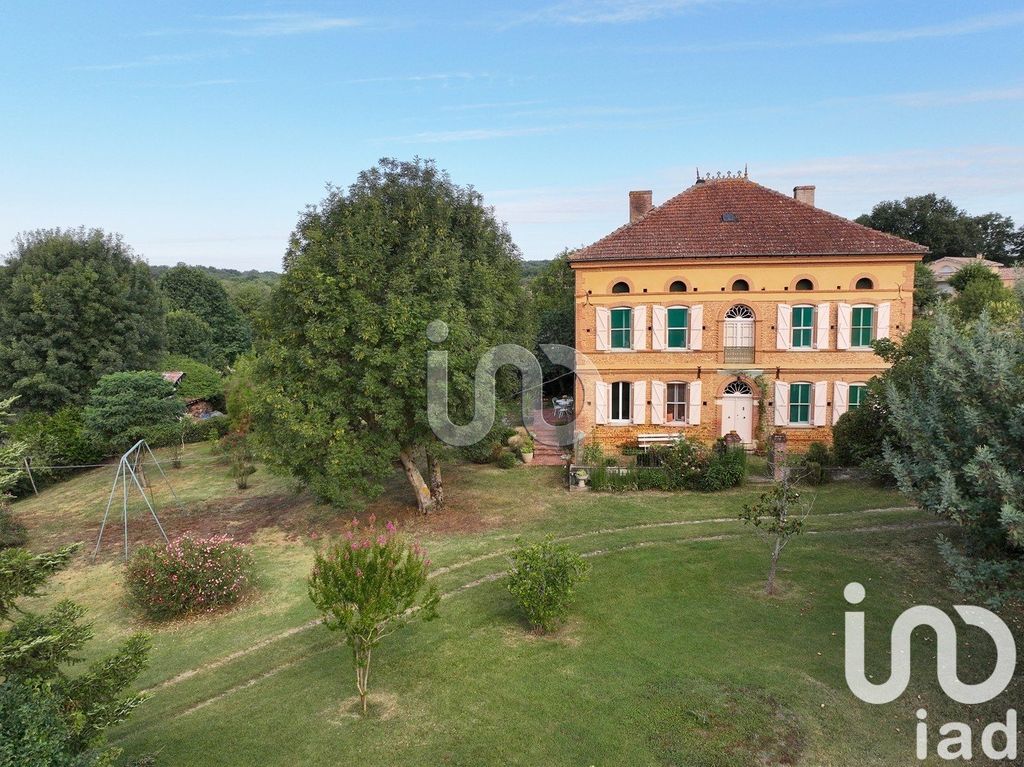 Achat maison à vendre 5 chambres 250 m² - Le Fousseret