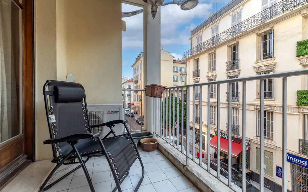 Achat appartement à vendre 3 pièces 91 m² - Nice