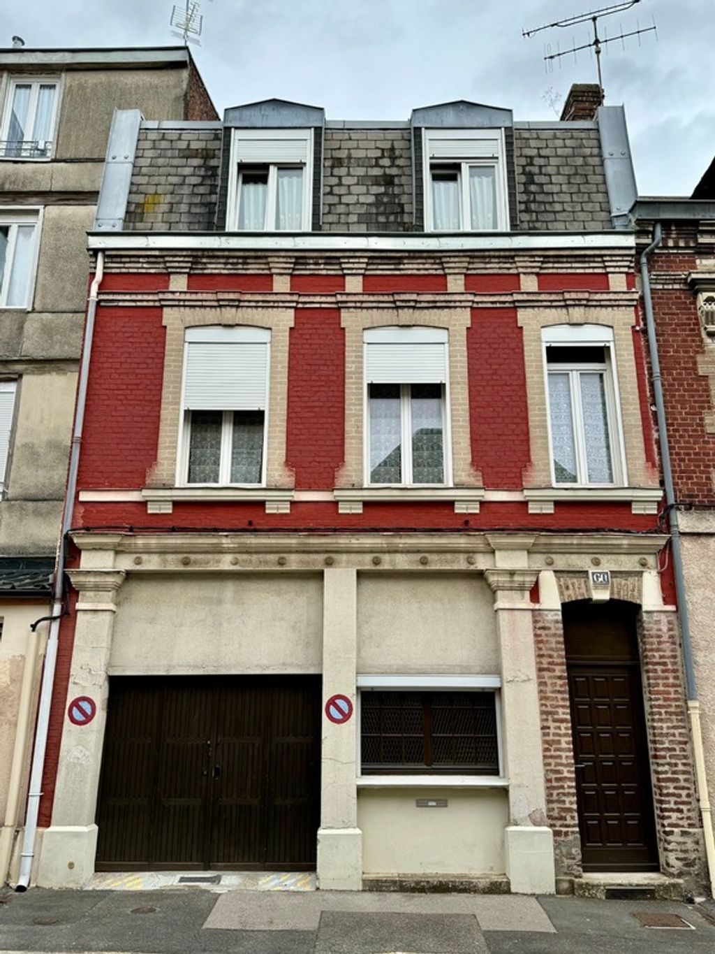 Achat maison à vendre 6 chambres 140 m² - Saint-Quentin