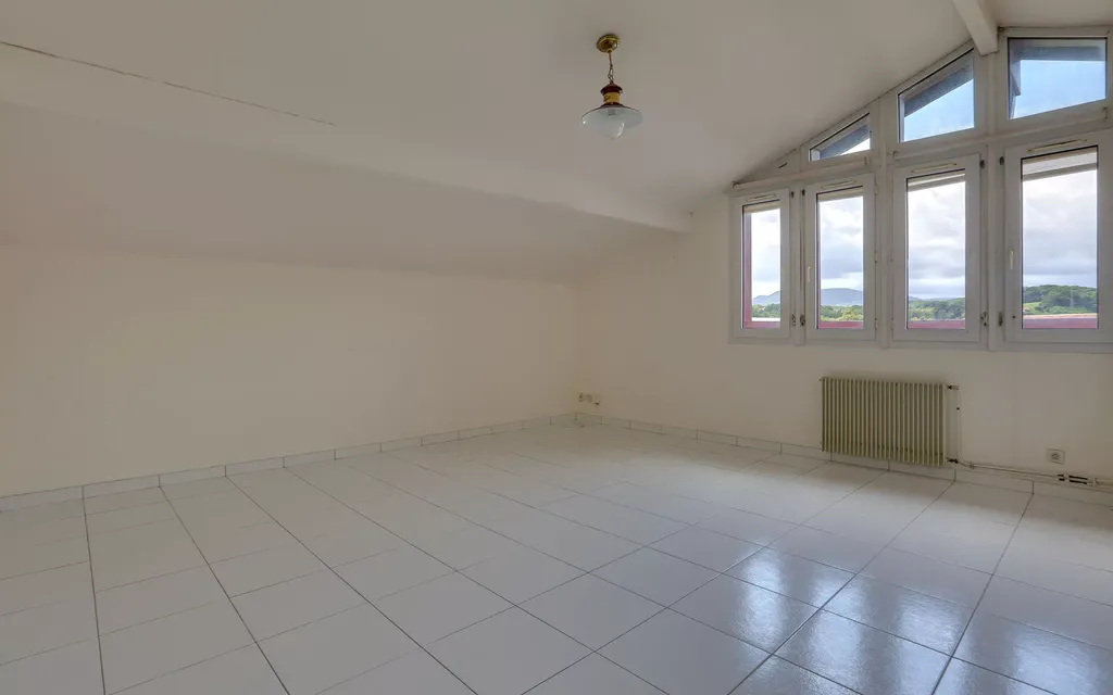 Achat appartement à vendre 3 pièces 77 m² - Ciboure