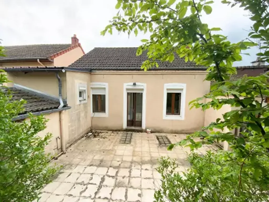 Achat maison à vendre 3 chambres 103 m² - Le Creusot