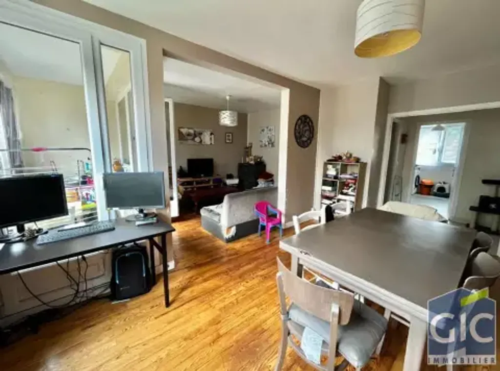 Achat appartement à vendre 4 pièces 85 m² - Hérouville-Saint-Clair